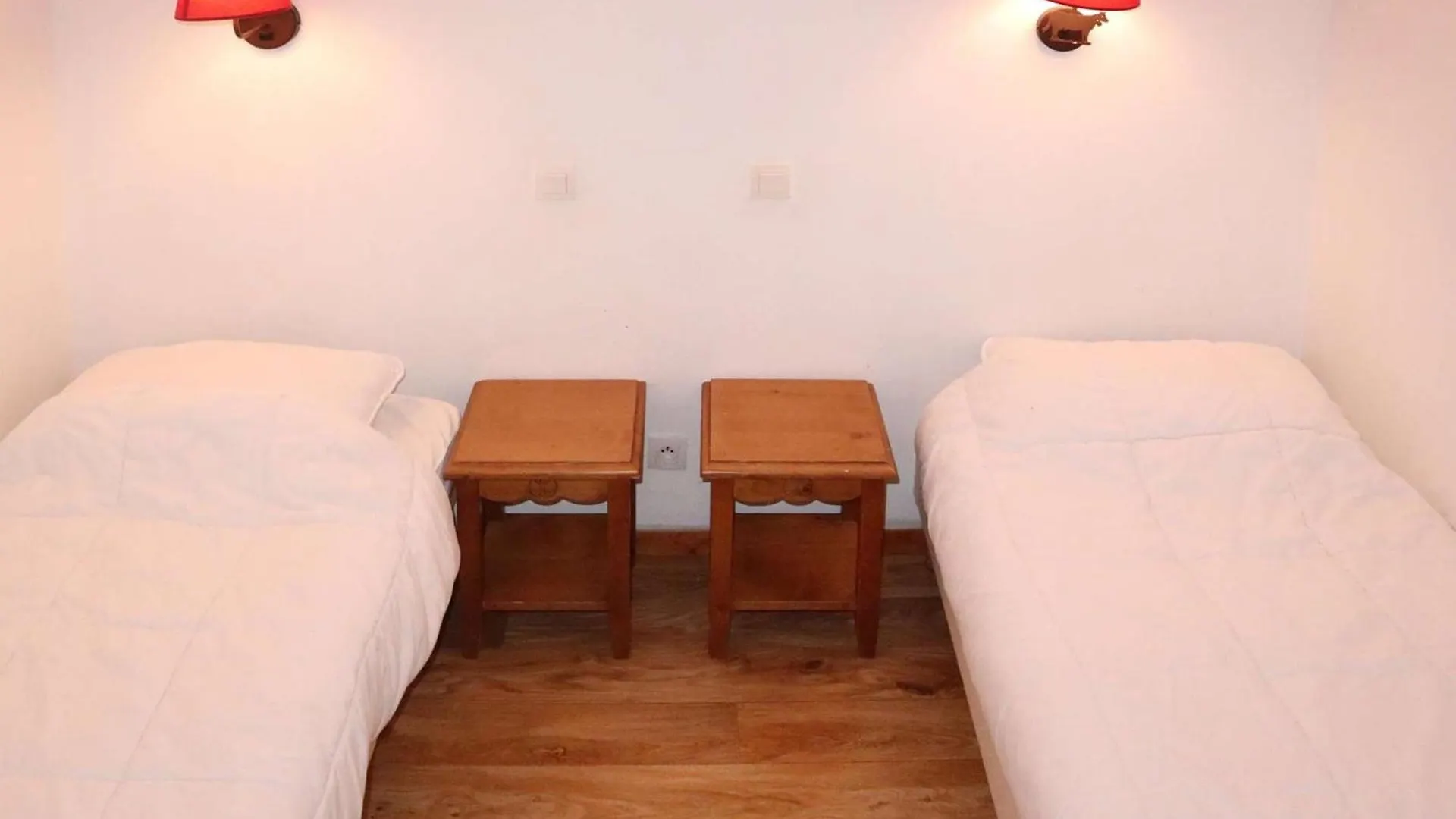Apt 2 Pieces Les Orres 1800 Avec Piscine, Sauna, Animaux Admis - Fr-1-322-663 아파트